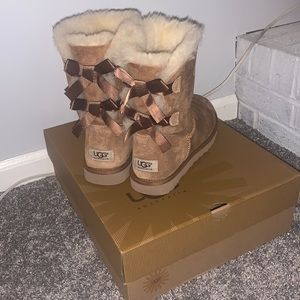 UGG Bailey Bow